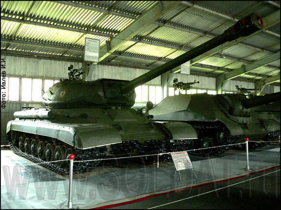 IS-4