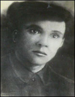 Герой Советского Союза, ефрейтор Ефим Ермолаевич Бова. Звание присвоено Указом Президиума Верховного Совета СССР 4 июня 1944 г.