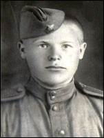 Герой Советского Союза ст. сержант Дмитрий Иванович Плакидин. Звание присвоено Указом Президиума Верховного Совета СССР 11  октября 1944г.