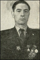 Герой Советского Союза, лейтенант Михаил Егорович Воронцов. Звание присвоено Указом Президиума Верховного Совета СССР 29 октября 1943 г.