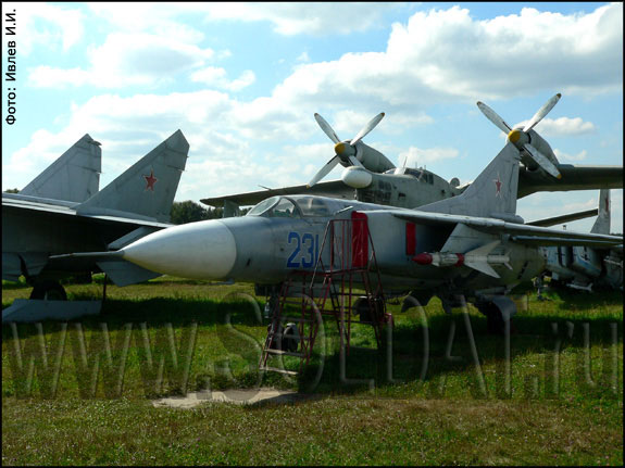 MIG-23