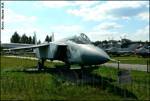 YAK-141